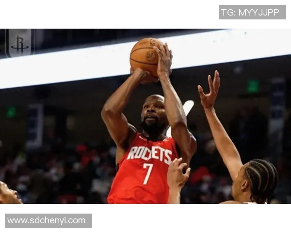 火箭队与雷霆队第五场激战回顾精彩瞬间与关键时刻分析